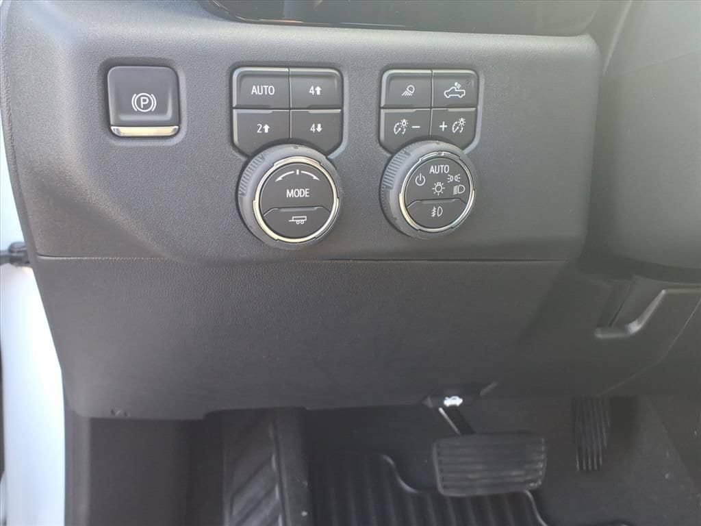 New 2026 Chevrolet Silverado 1500 RST w/ Safety Package AWD/4WD image 15