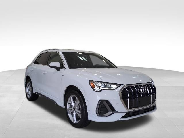 Used 2022 Audi Q3 2.0T Premium Plus image 28