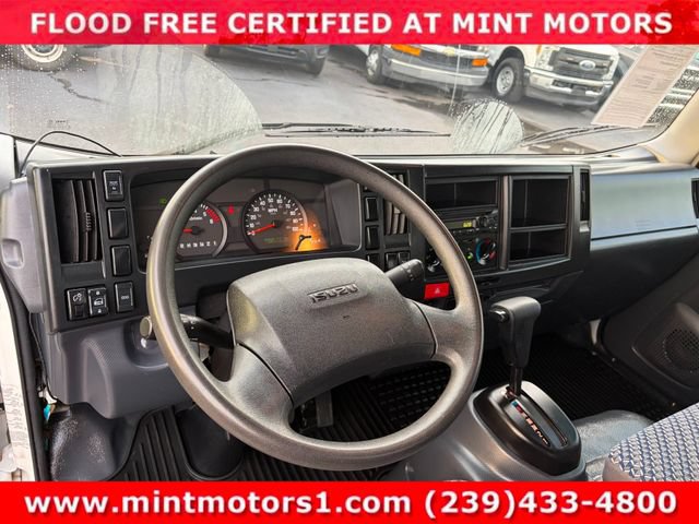 Used 2024 Isuzu NPR RWD image 22