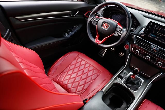 Used 2018 Honda Accord Sport image 23