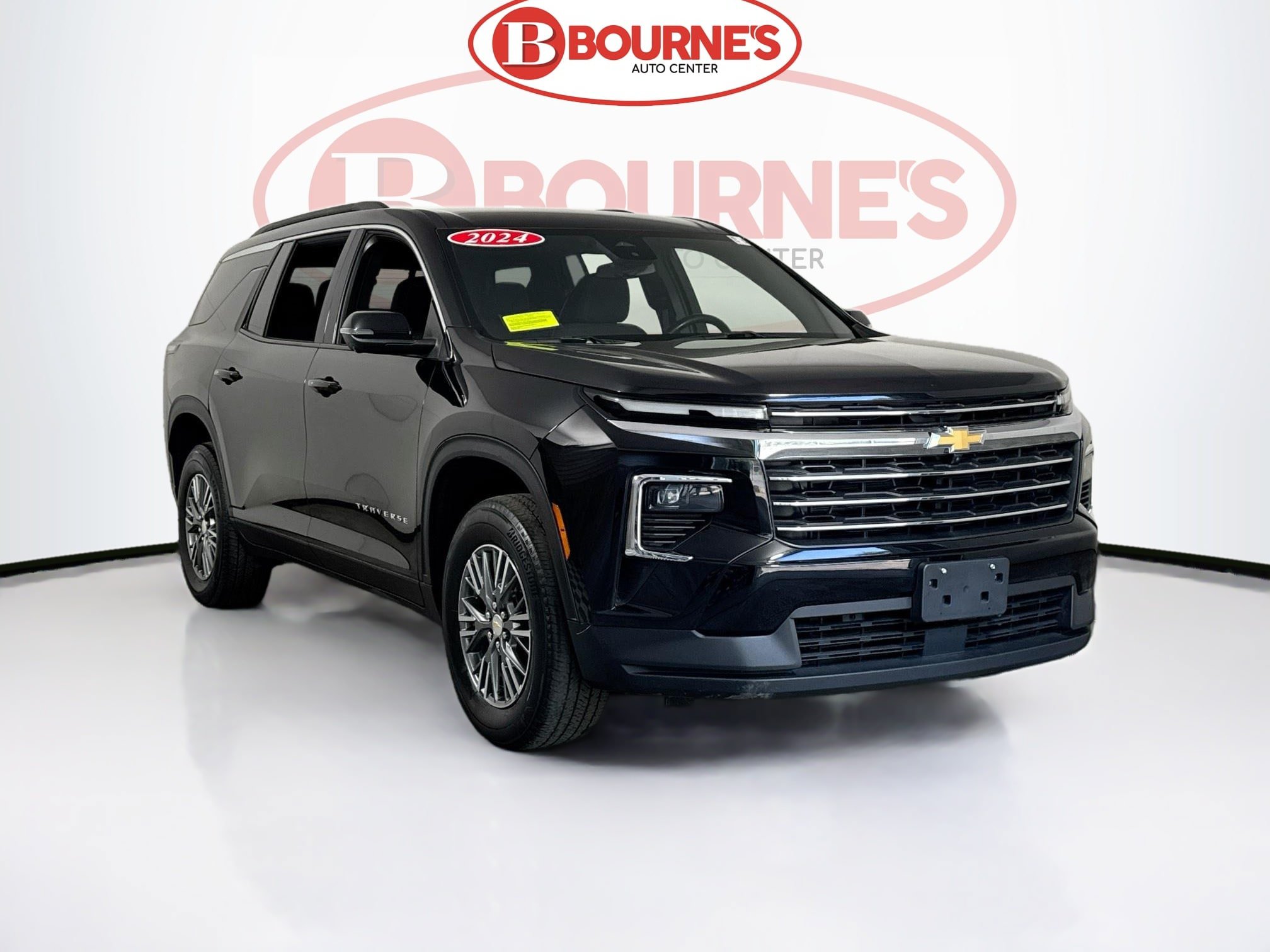 Used 2024 Chevrolet Traverse LT