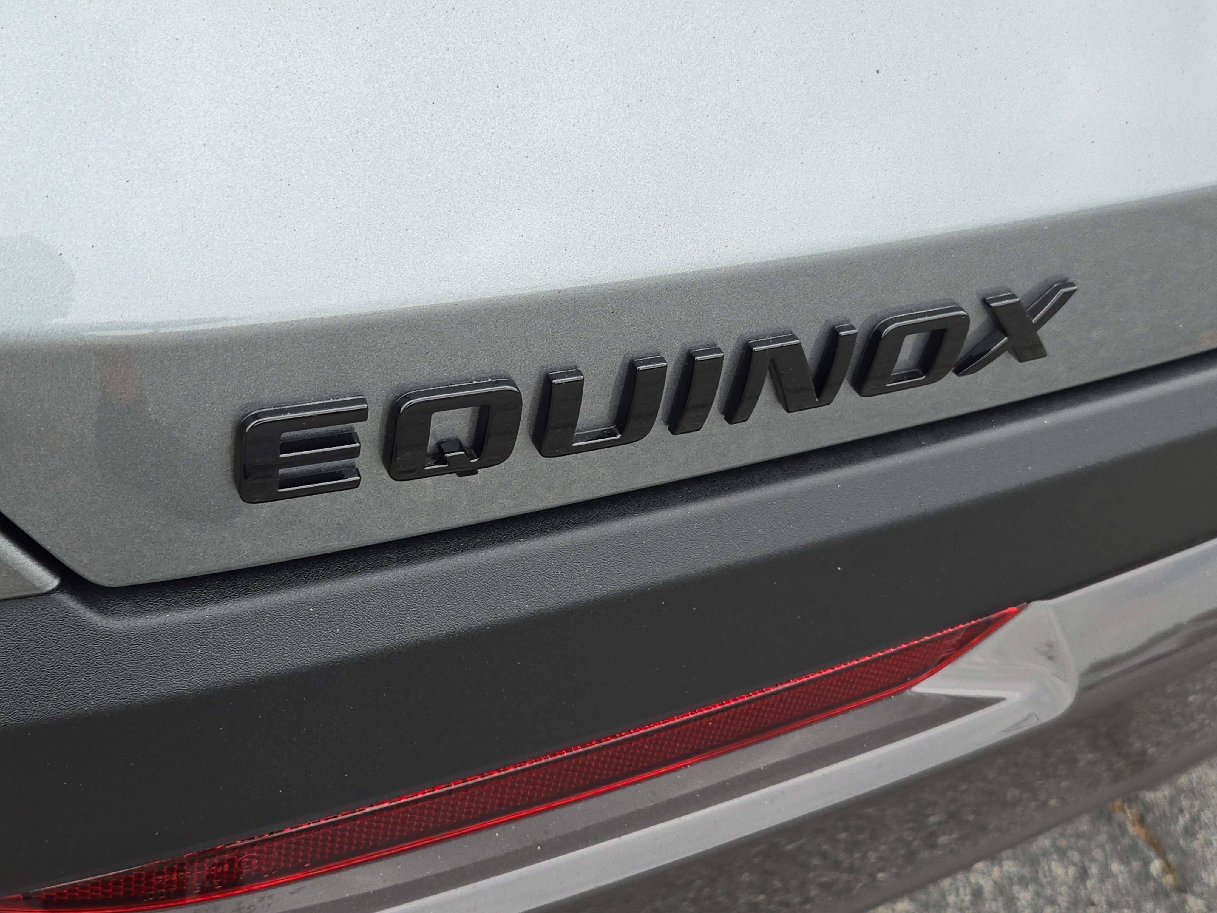 New 2026 Chevrolet Equinox ACTIV w/ Convenience Package III FWD image 17