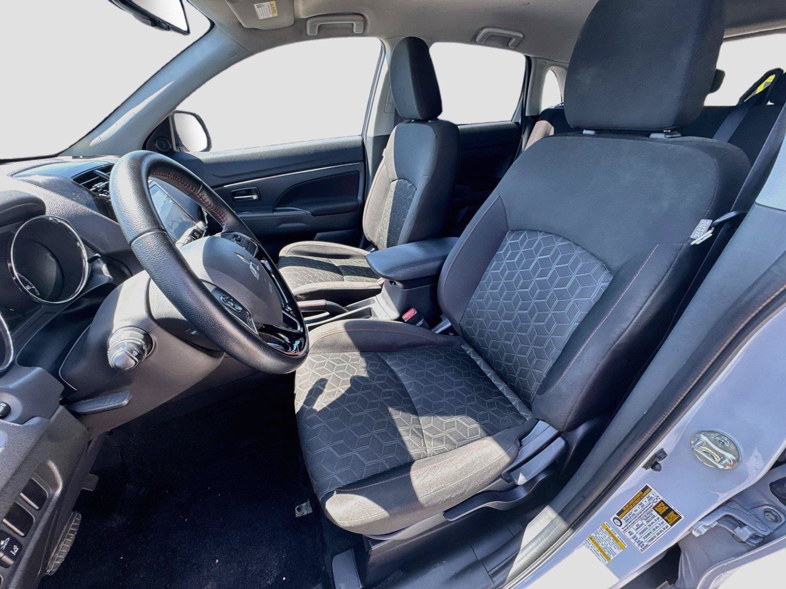 Used 2025 Mitsubishi Outlander Sport AWD image 10