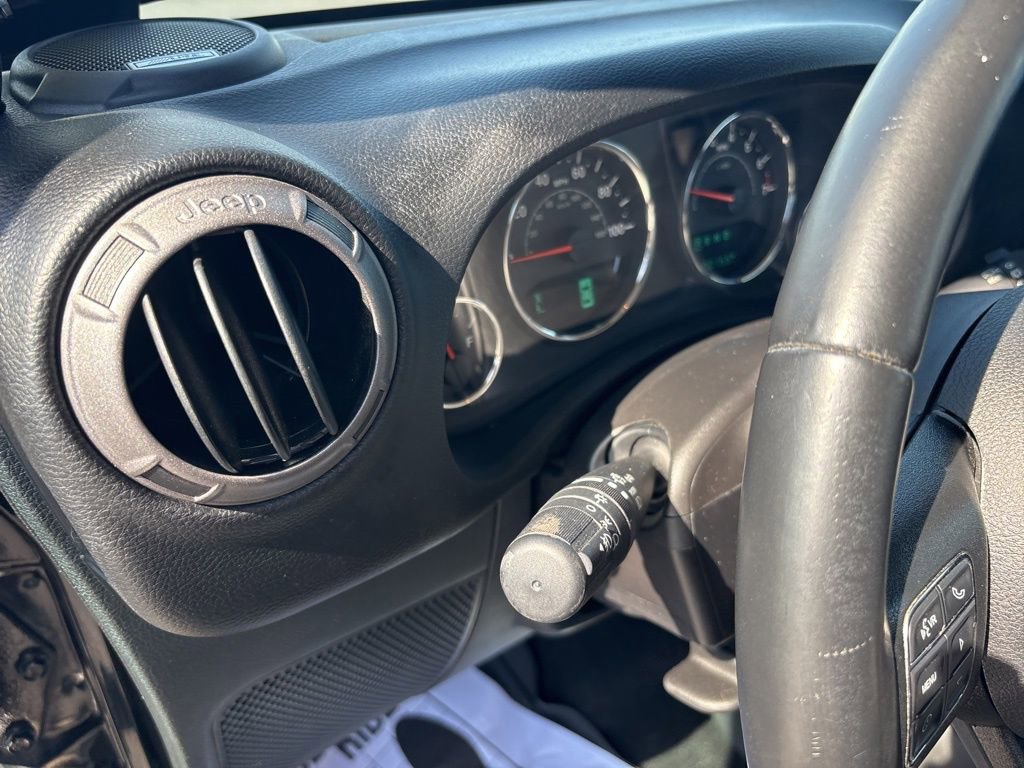 Certified 2018 Jeep Wrangler Unlimited Sport w/ Connectivity Group image 14