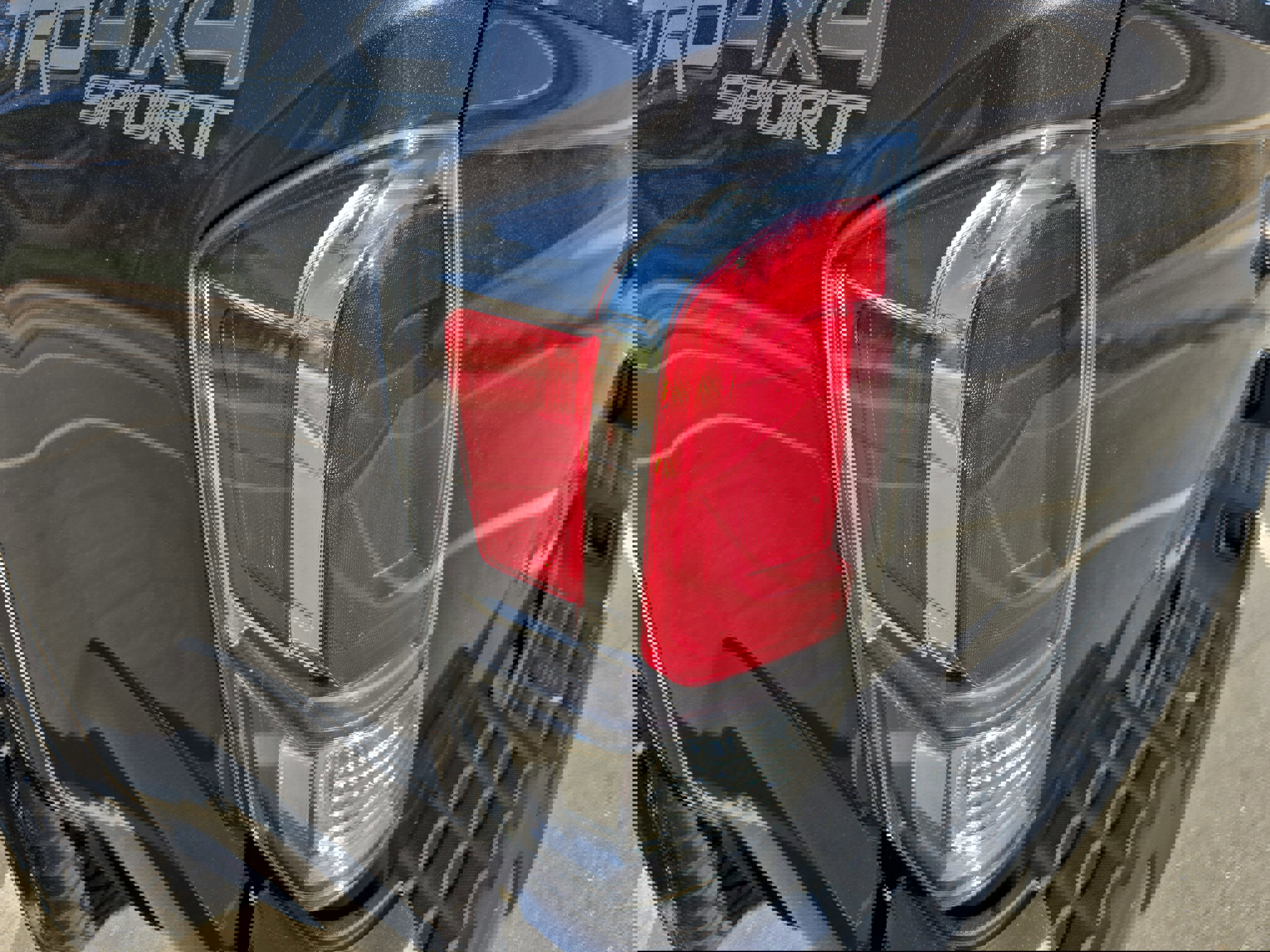 Used 2023 Toyota Tacoma TRD Sport w/ Advanced Technology Package image 37