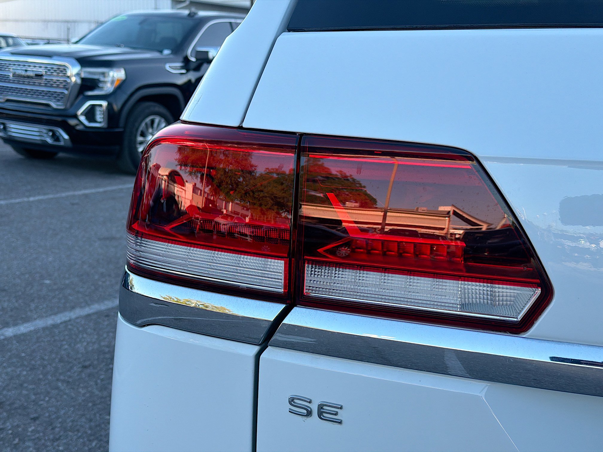 Used 2023 Volkswagen Atlas SE image 10