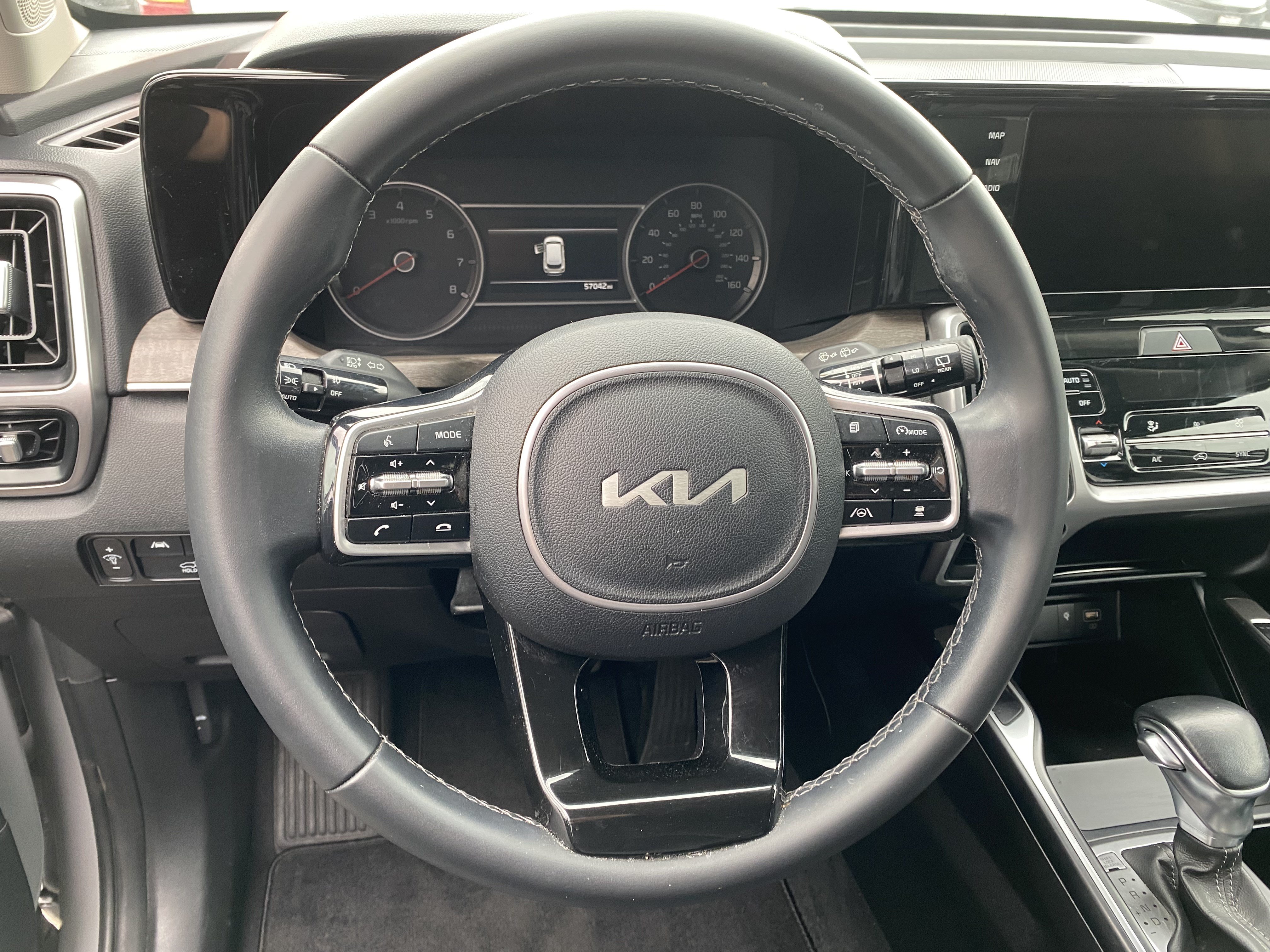 Used 2022 Kia Sorento EX FWD image 25