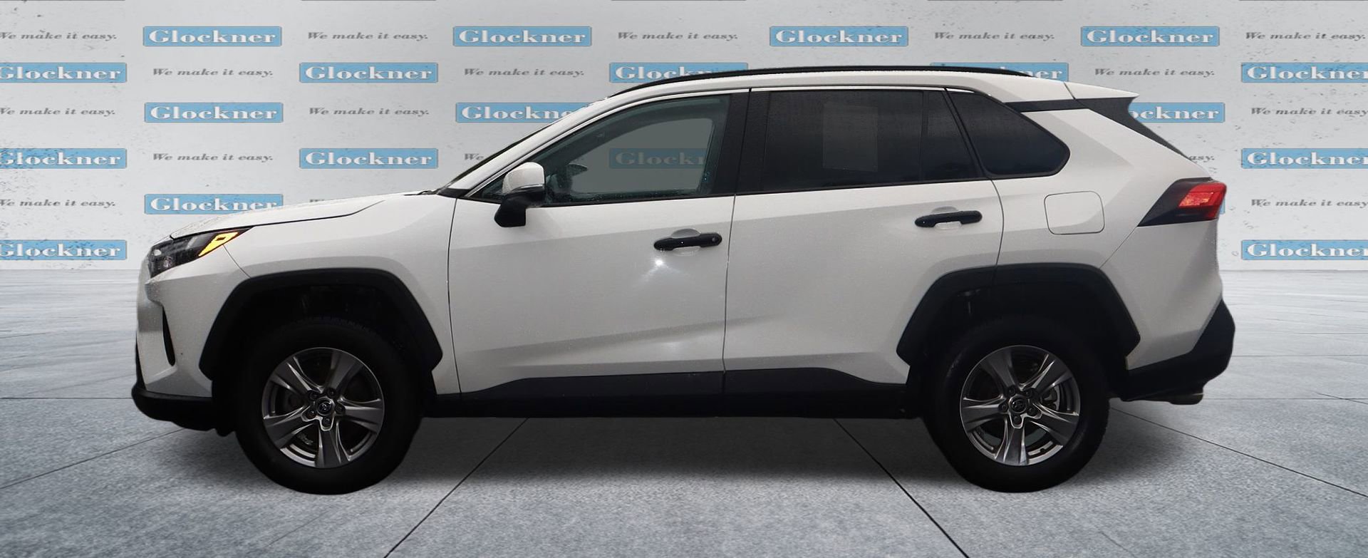 Used 2023 Toyota RAV4 XLE image 10