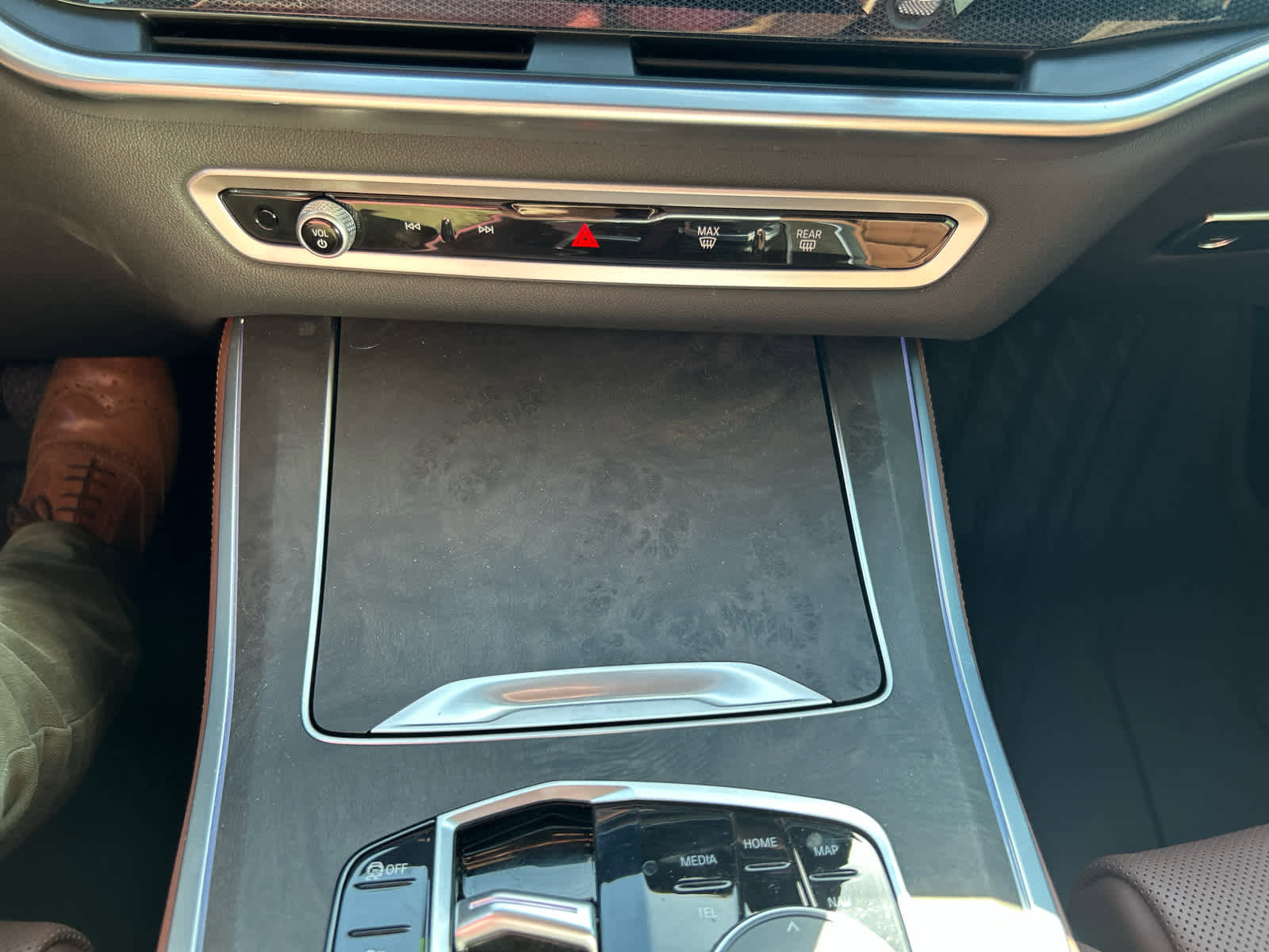 Used 2024 BMW X5 xDrive40i w/ Premium Package image 33