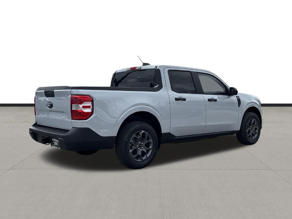 New 2026 Ford Maverick XLT w/ XLT Luxury Package FWD image 5