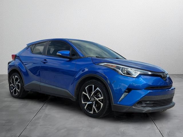 Used 2019 Toyota C-HR XLE FWD image 6