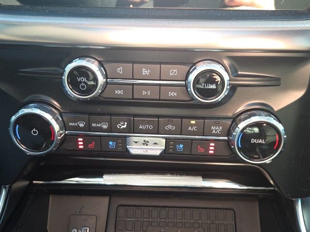 Used 2023 Ford F150 Raptor w/ Raptor 37 Performance Package image 36