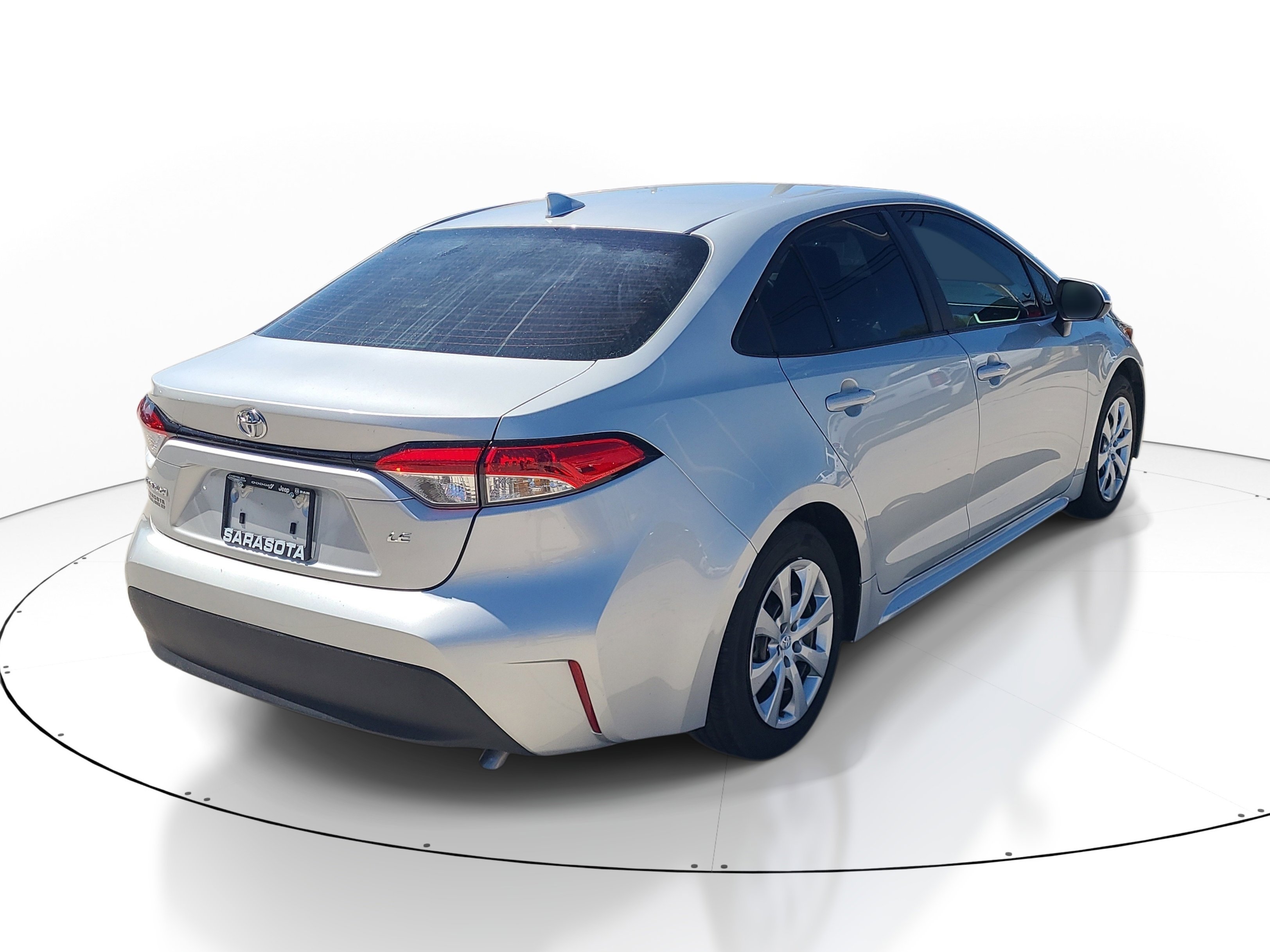Used 2025 Toyota Corolla LE FWD image 6