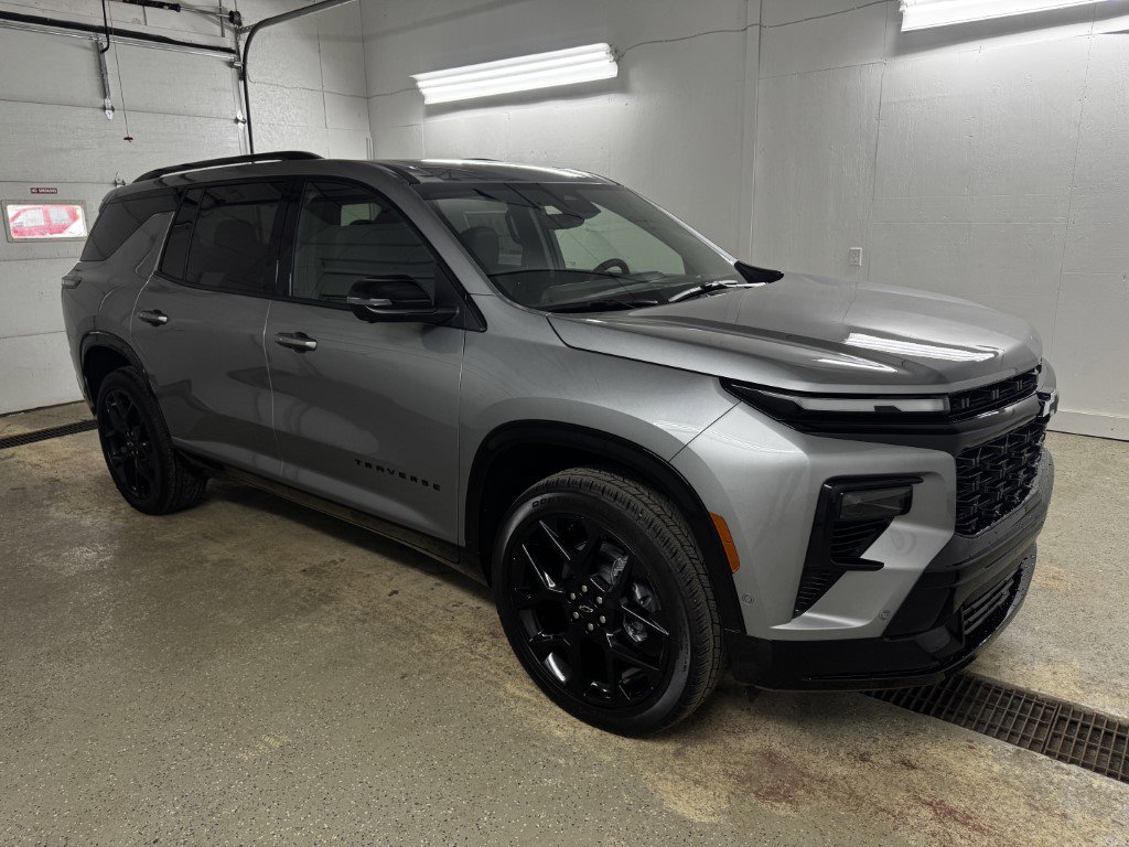 New 2026 Chevrolet Traverse RS image 1