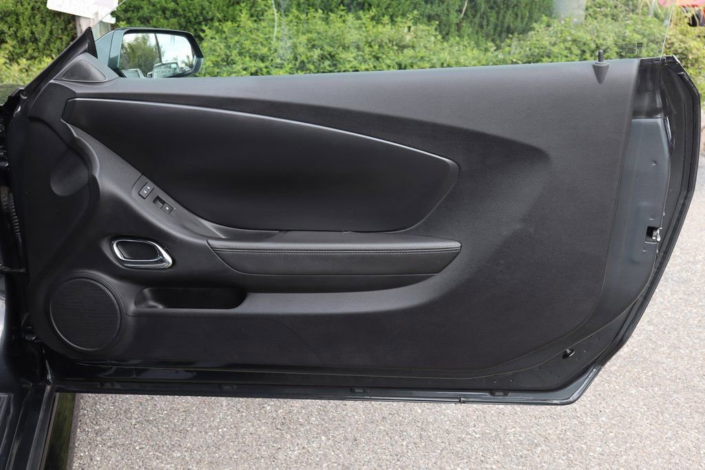 Used 2015 Chevrolet Camaro Z/28 RWD image 34