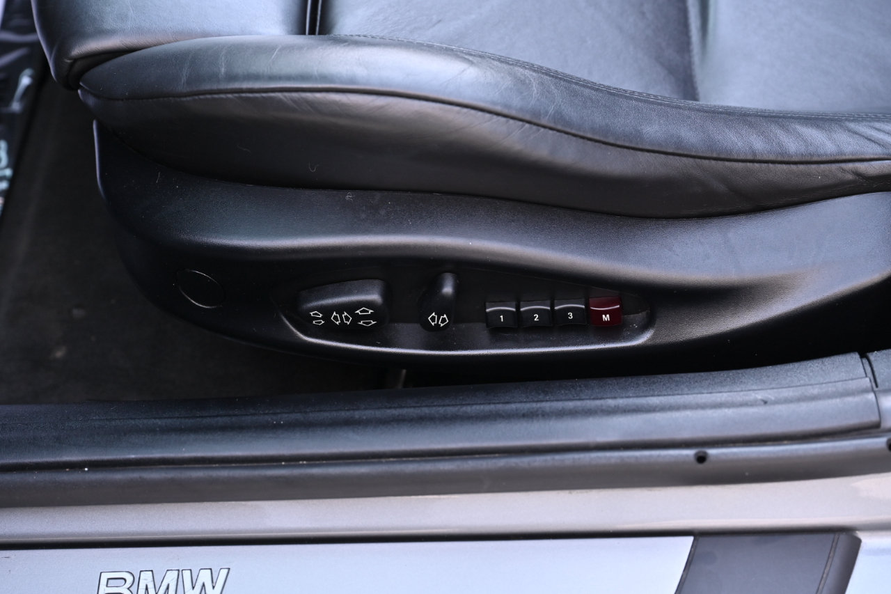 Used 2006 BMW Z4 3.0si RWD image 40