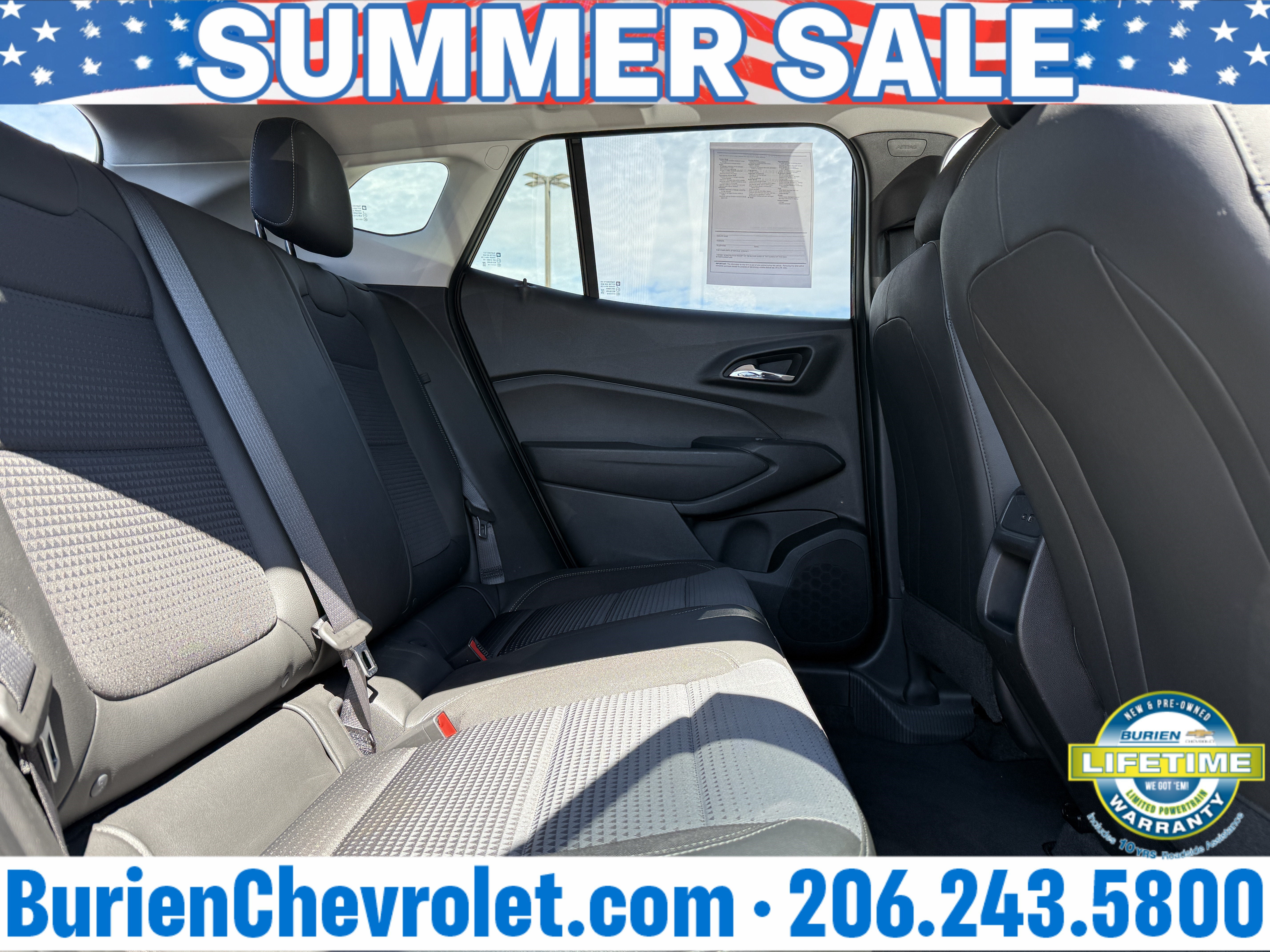 Used 2025 Chevrolet Trax LT FWD image 25