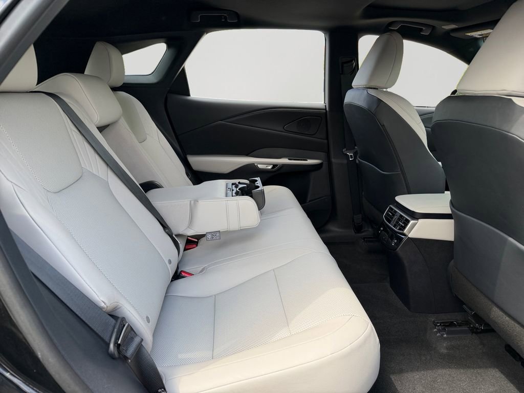 Certified 2026 Lexus RX 350 Premium w/ Accessory Package (P2) AWD/4WD image 9