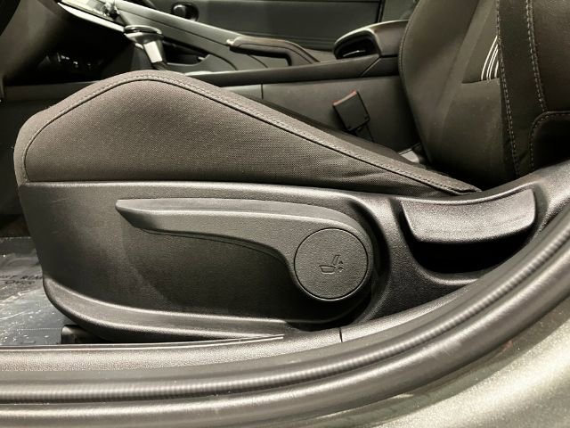 Used 2025 Hyundai Elantra Sport image 45