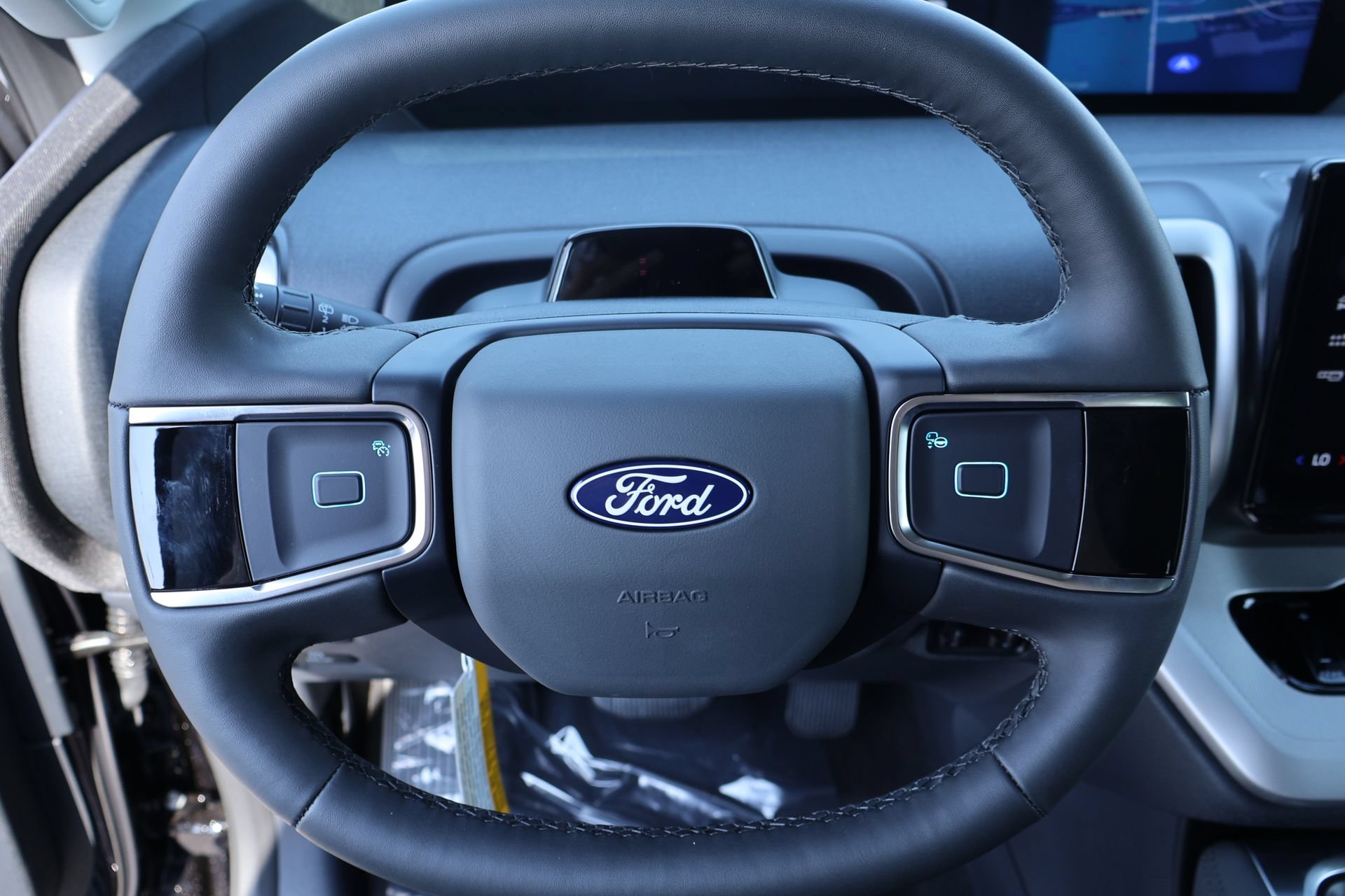 New 2027 Ford Expedition Active AWD/4WD image 3