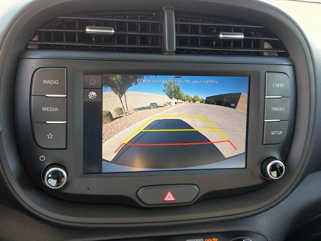 Used 2025 Kia Soul LX image 17