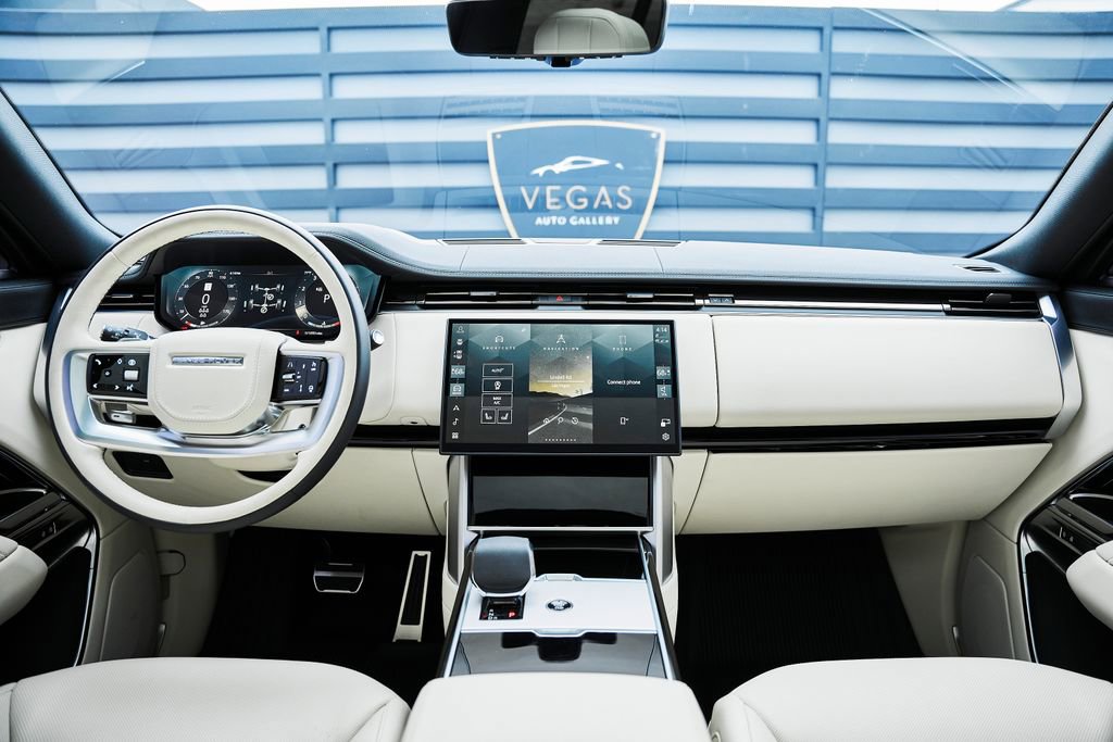 Used 2025 Land Rover Range Rover Long Wheelbase SE image 55