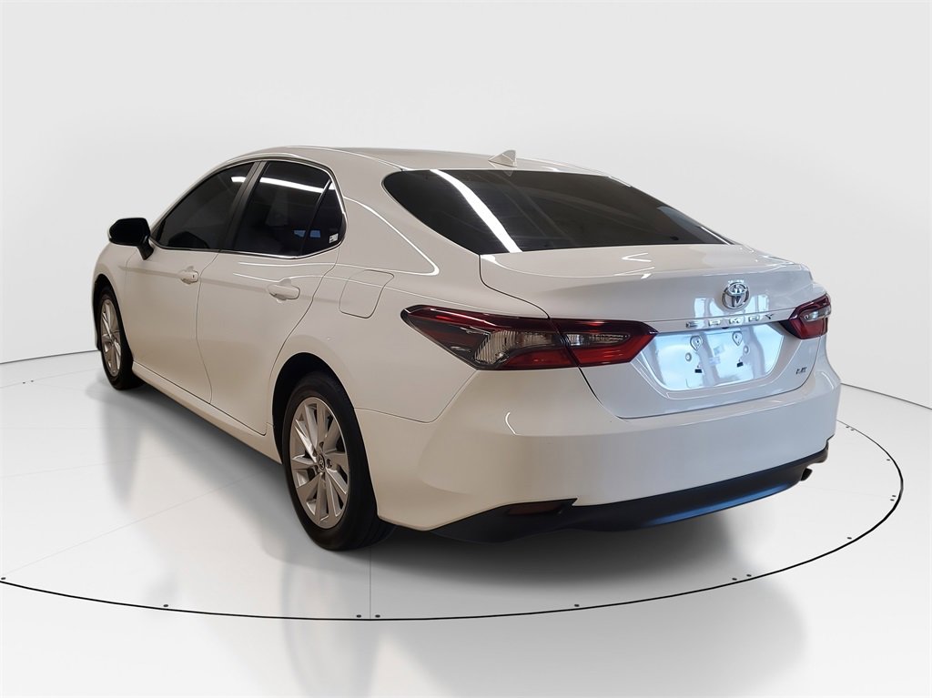 Used 2024 Toyota Camry LE image 6