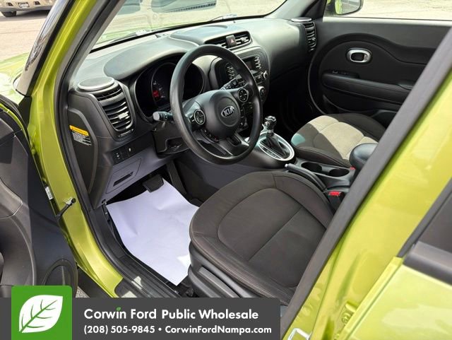Used 2016 Kia Soul FWD image 12
