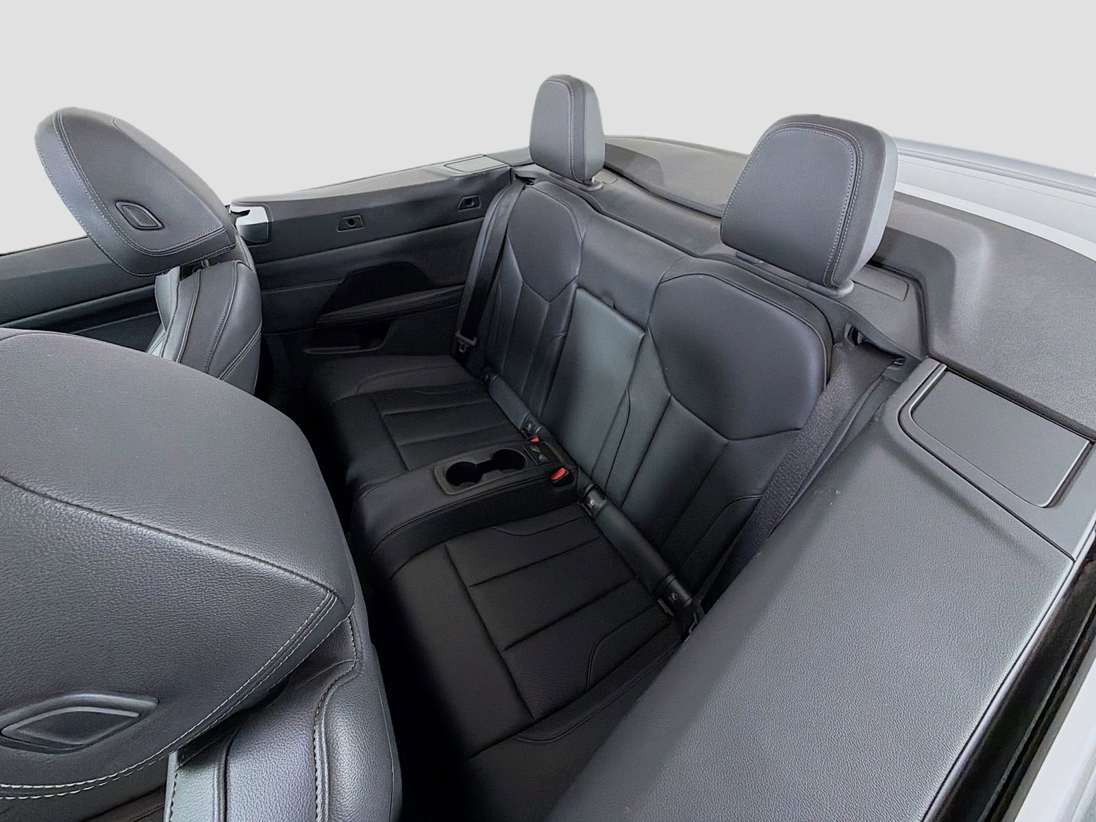Used 2025 BMW 430i Convertible image 32
