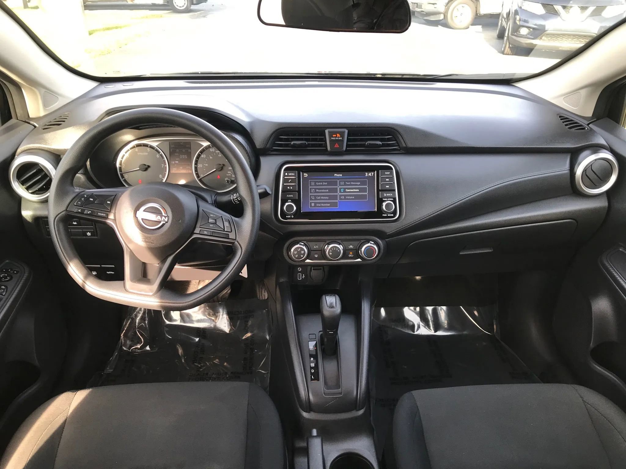 Used 2024 Nissan Versa S w/ Trunk Package image 29