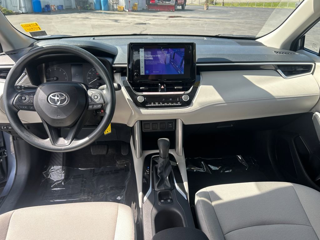 Certified 2025 Toyota Corolla Cross L FWD image 20