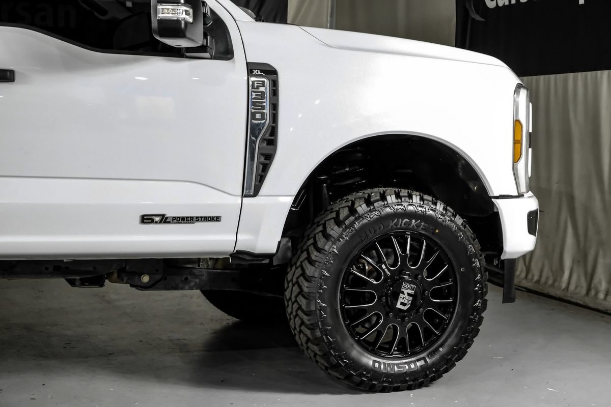 Used 2024 Ford F350 XL AWD/4WD image 8