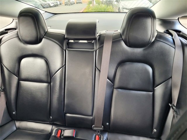 Used 2018 Tesla Model 3 Long Range image 11