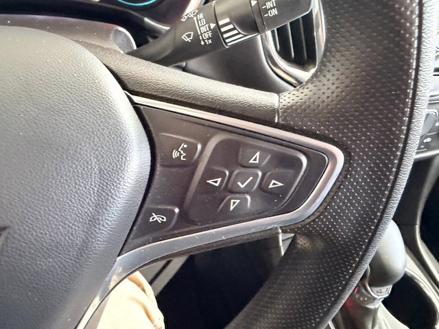 Used 2023 Chevrolet Equinox LT AWD/4WD image 19