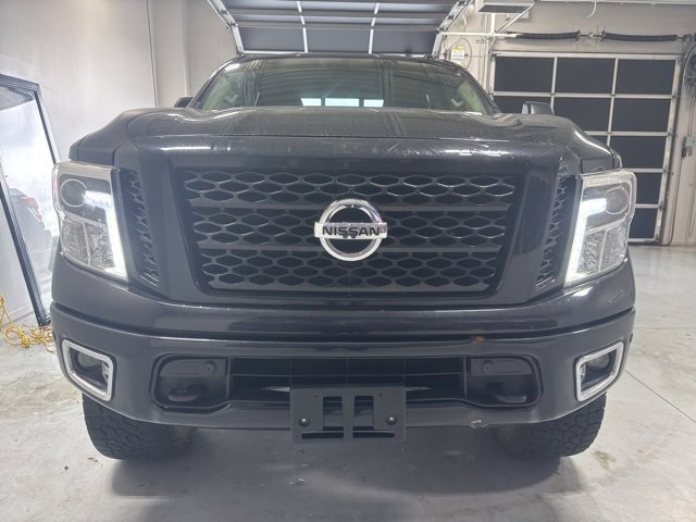 Used 2017 Nissan Titan PRO-4X image 3