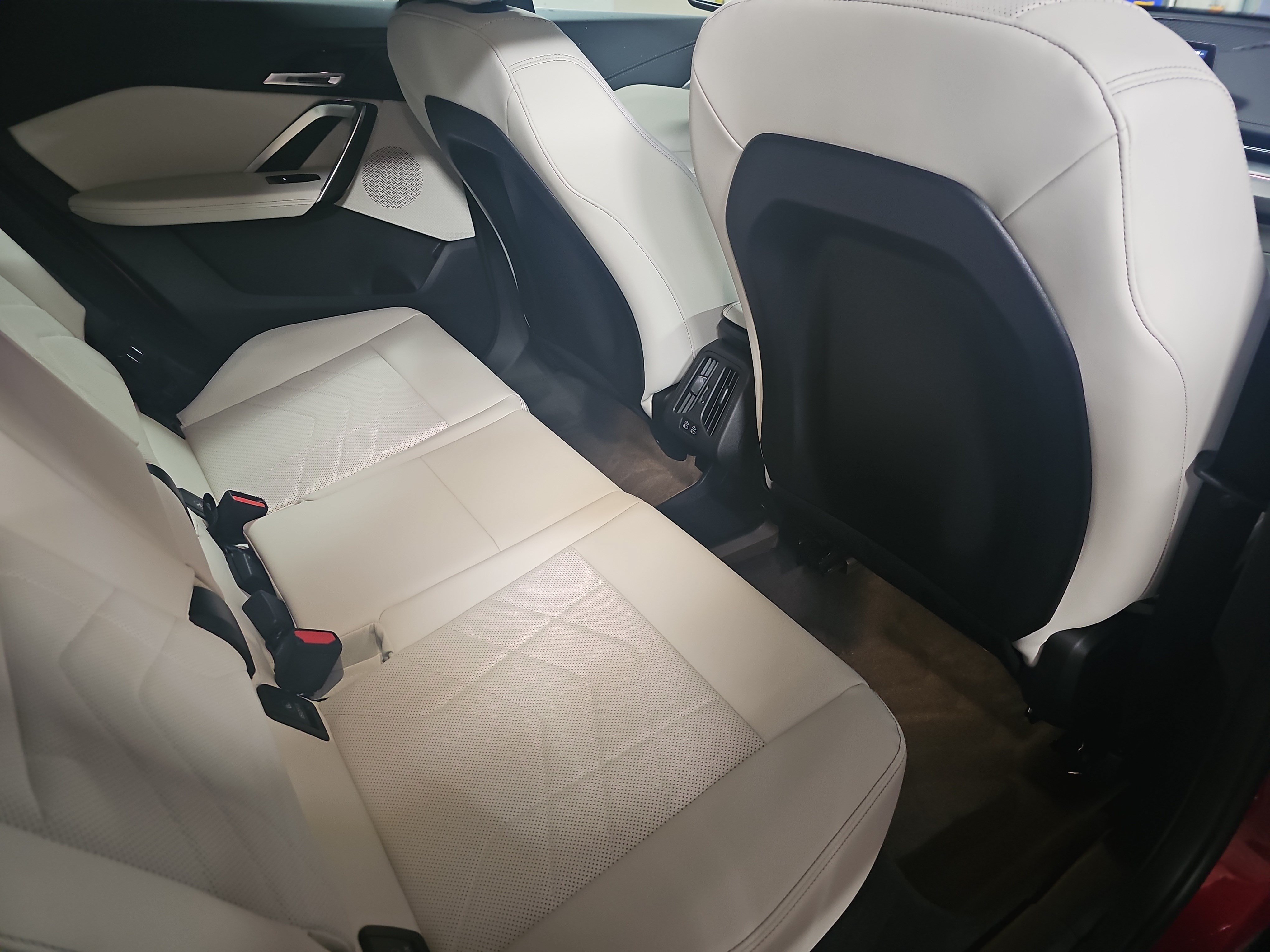 New 2027 BMW X1 xDrive28i AWD/4WD image 11
