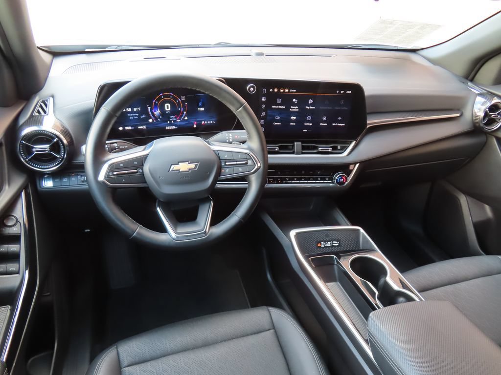 Certified 2025 Chevrolet Equinox LT w/ Convenience Package II AWD/4WD image 4