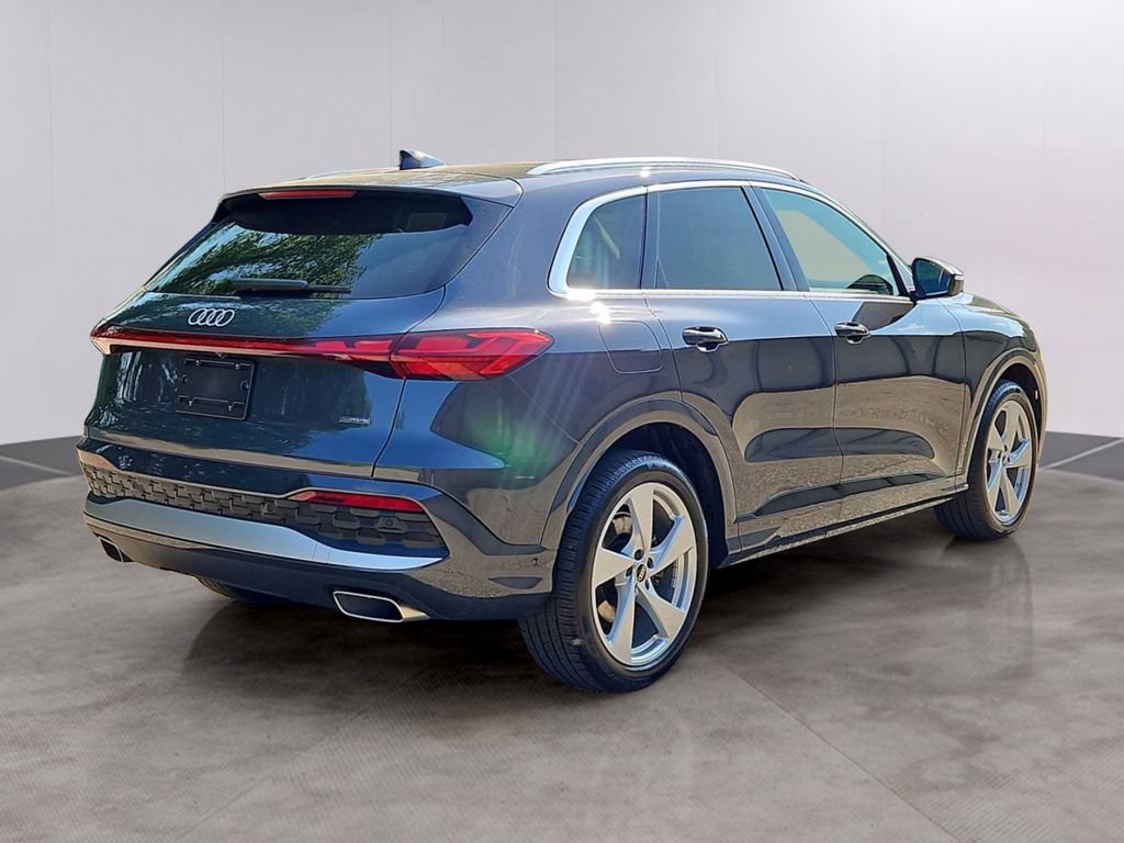 Certified 2025 Audi Q5 Prestige AWD/4WD image 7