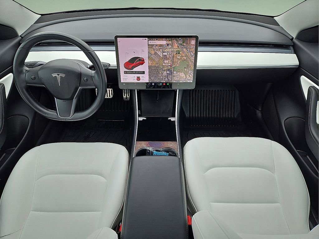 Used 2018 Tesla Model 3 Long Range image 17