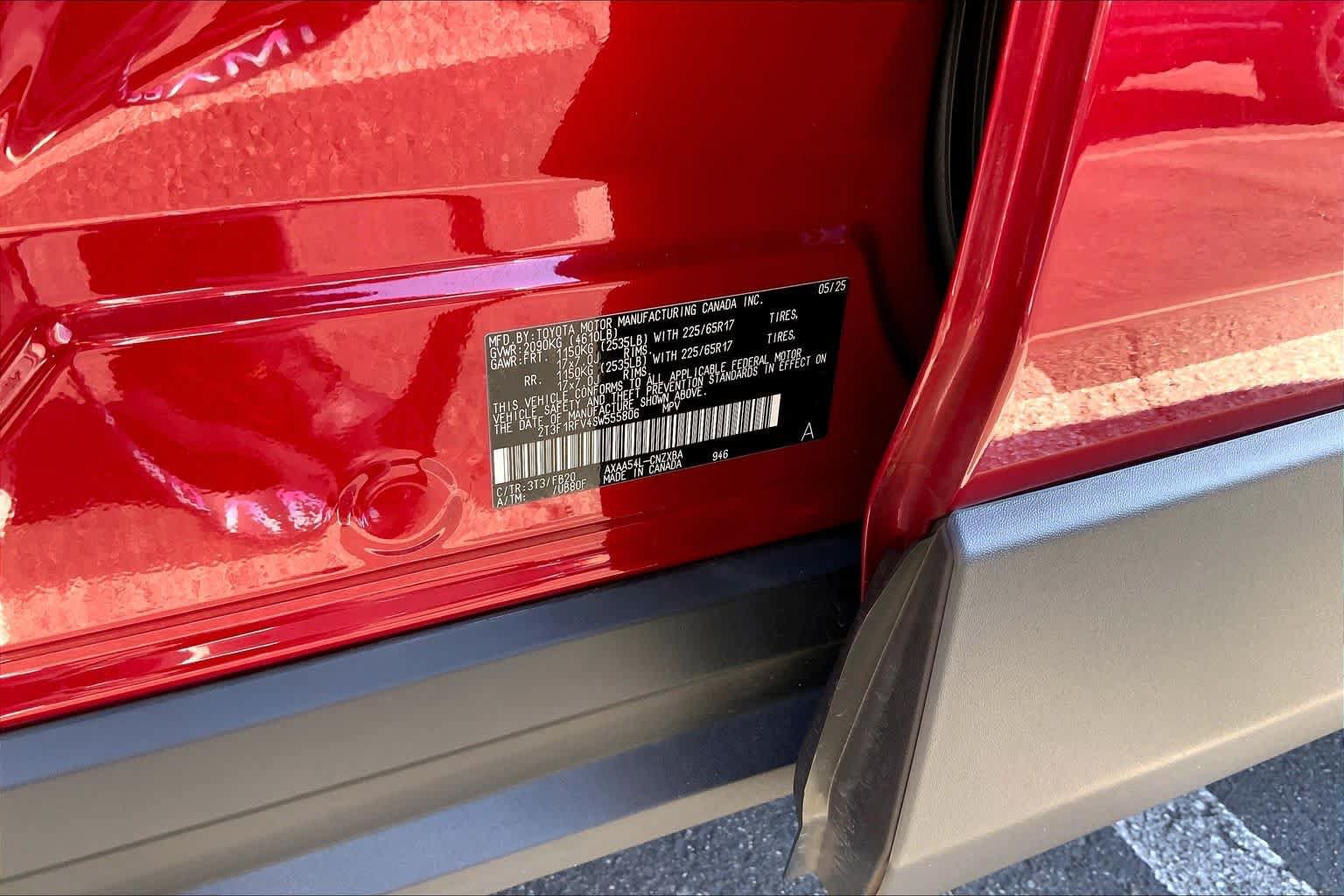 Certified 2025 Toyota RAV4 LE AWD/4WD image 36