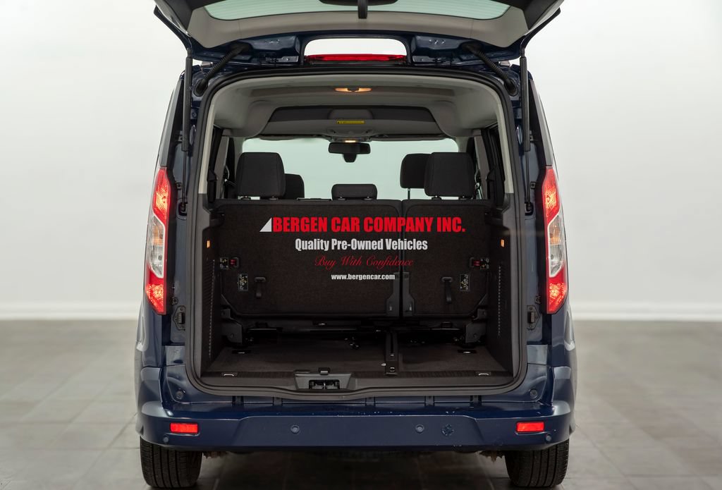 Used 2017 Ford Transit Connect XLT FWD image 8