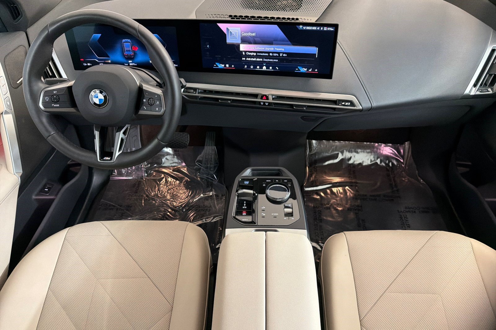 Used 2025 BMW iX xDrive50 w/ Premium Package AWD/4WD image 15