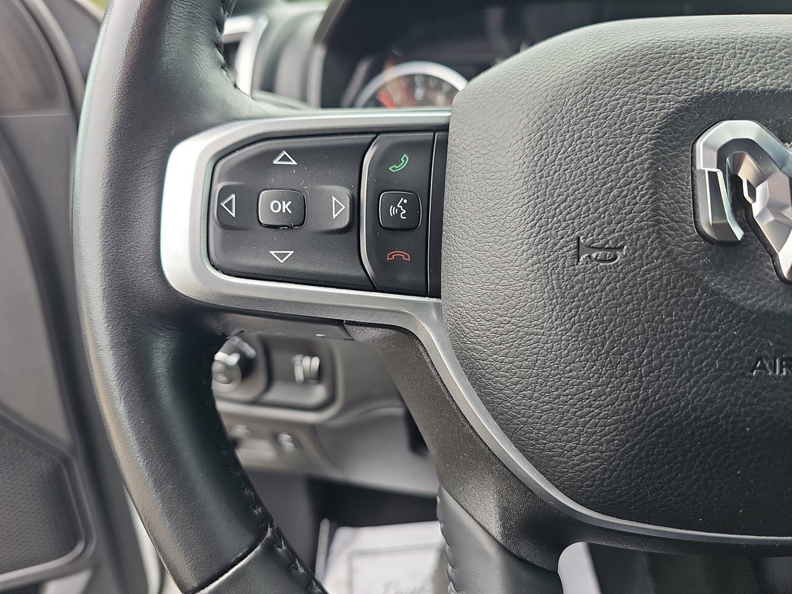 Used 2023 RAM 1500 Big Horn AWD/4WD image 17