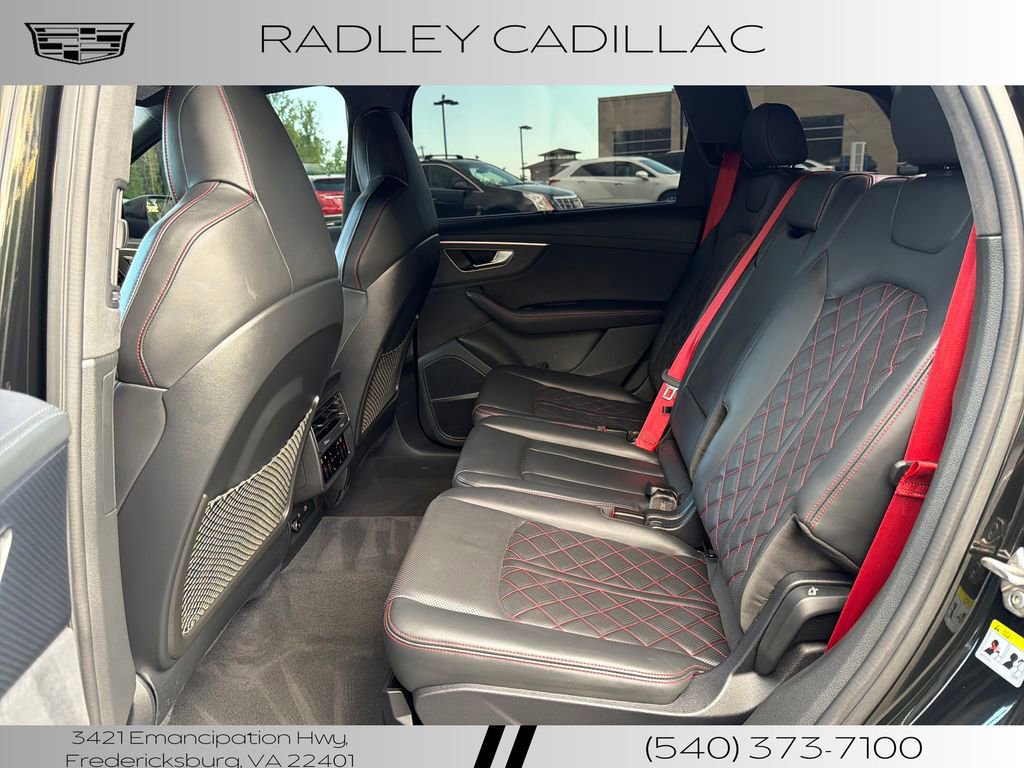 Used 2025 Audi SQ7 Prestige AWD/4WD image 11