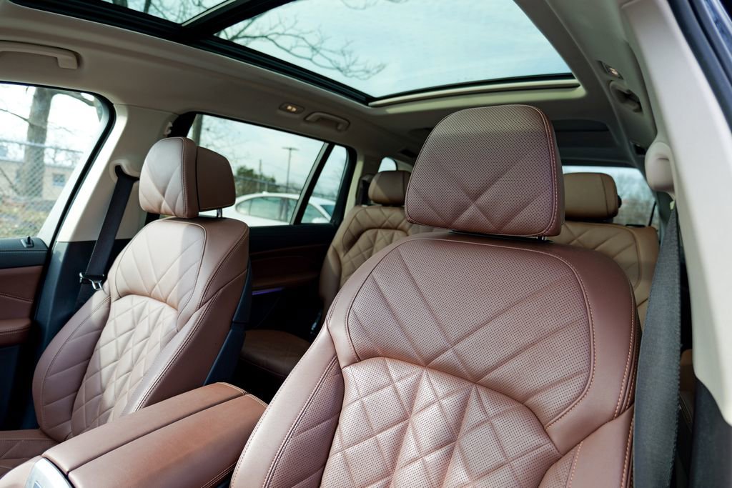 Used 2023 BMW X7 xDrive40i w/ Premium Package image 24