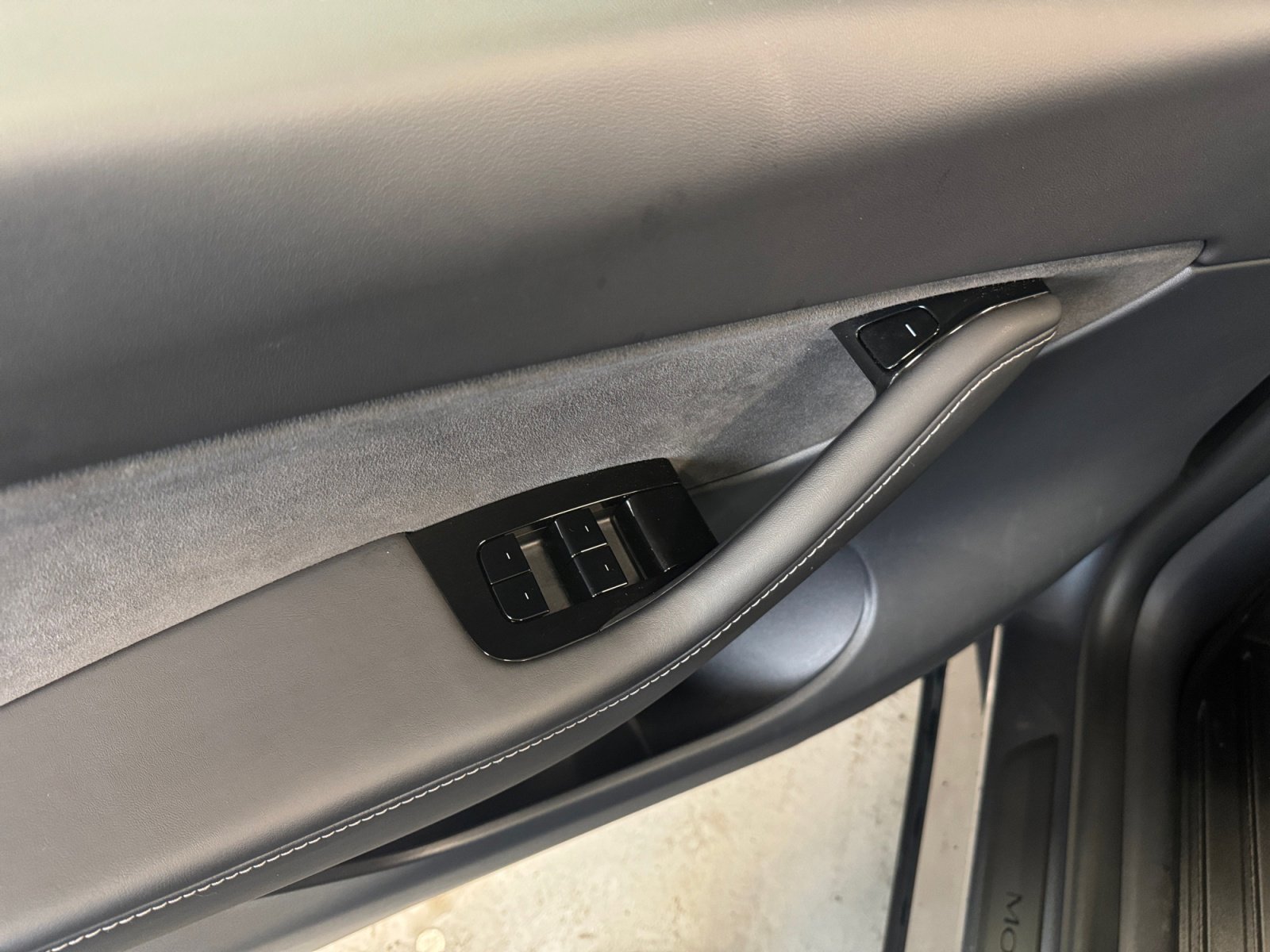 Used 2020 Tesla Model Y Performance image 16