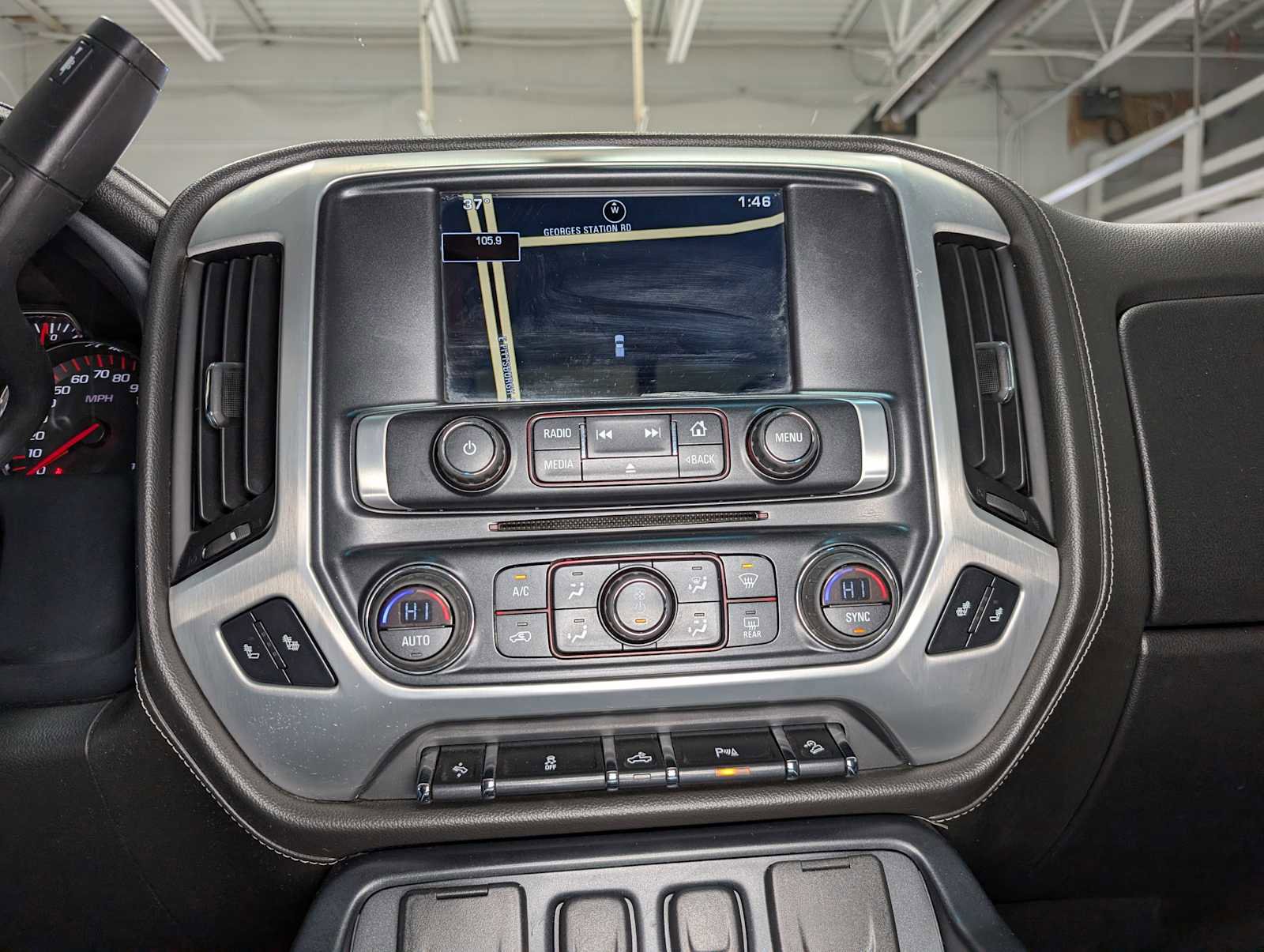 Used 2015 GMC Sierra 1500 SLT w/ SLT Preferred Package AWD/4WD image 34