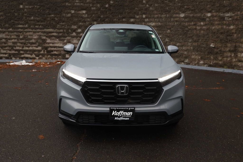 Used 2023 Honda CR-V LX image 3