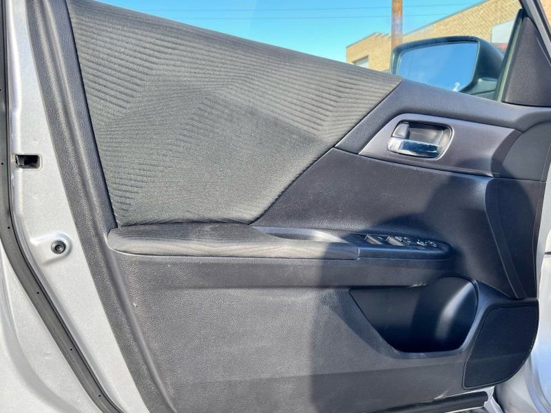 Used 2015 Honda Accord LX image 9