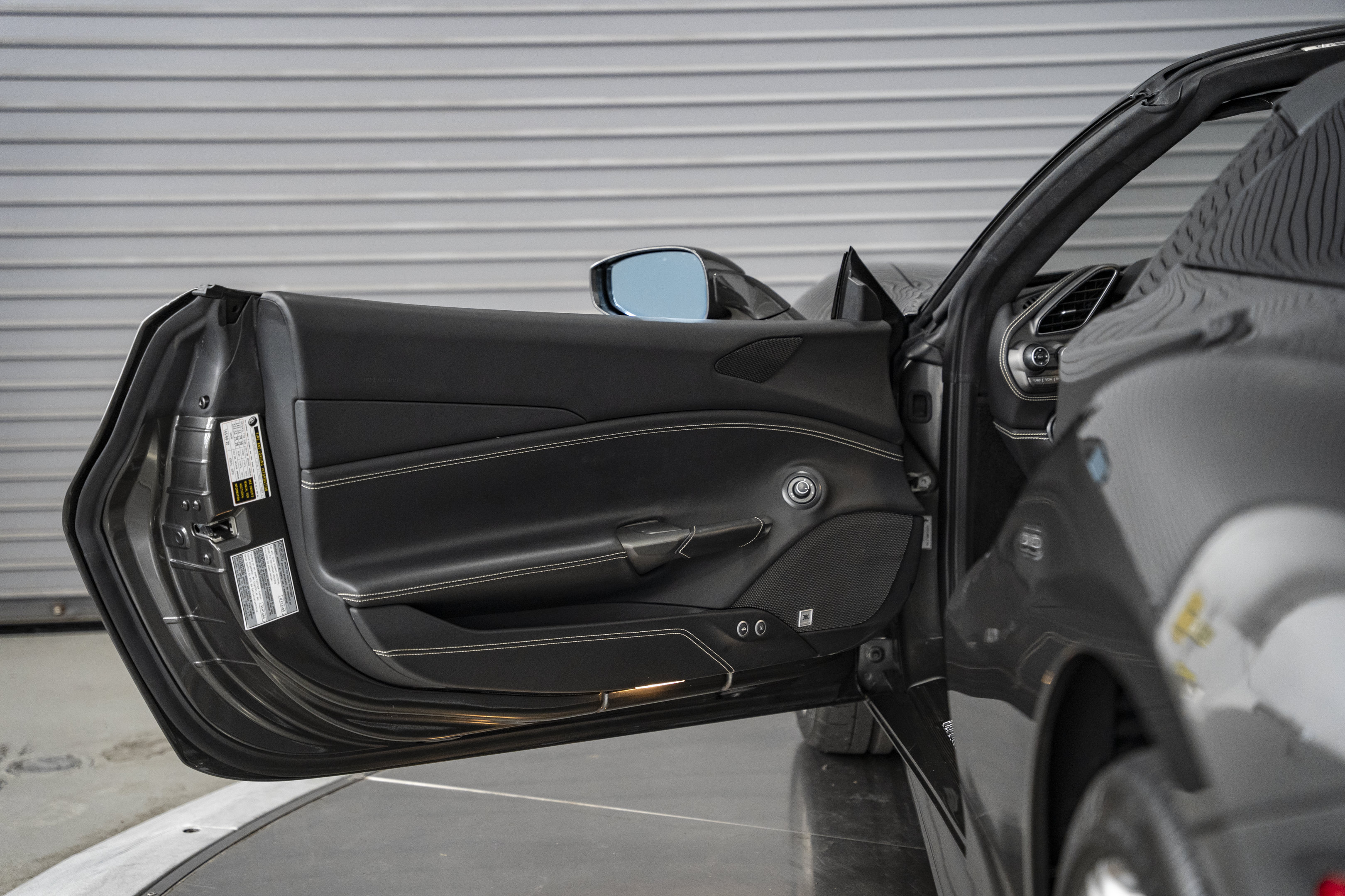 Used 2019 Ferrari 488 Spider RWD image 23